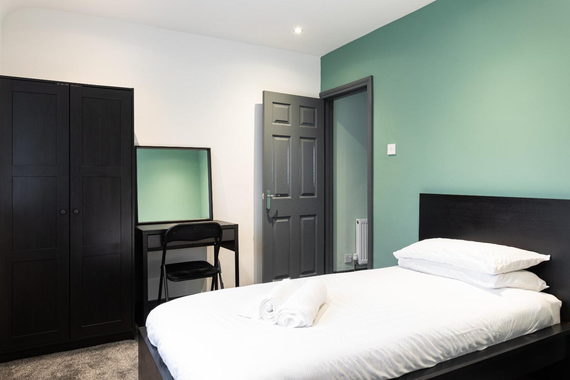 Fully Refurbished North Belfast Home 2 Exteriör bild