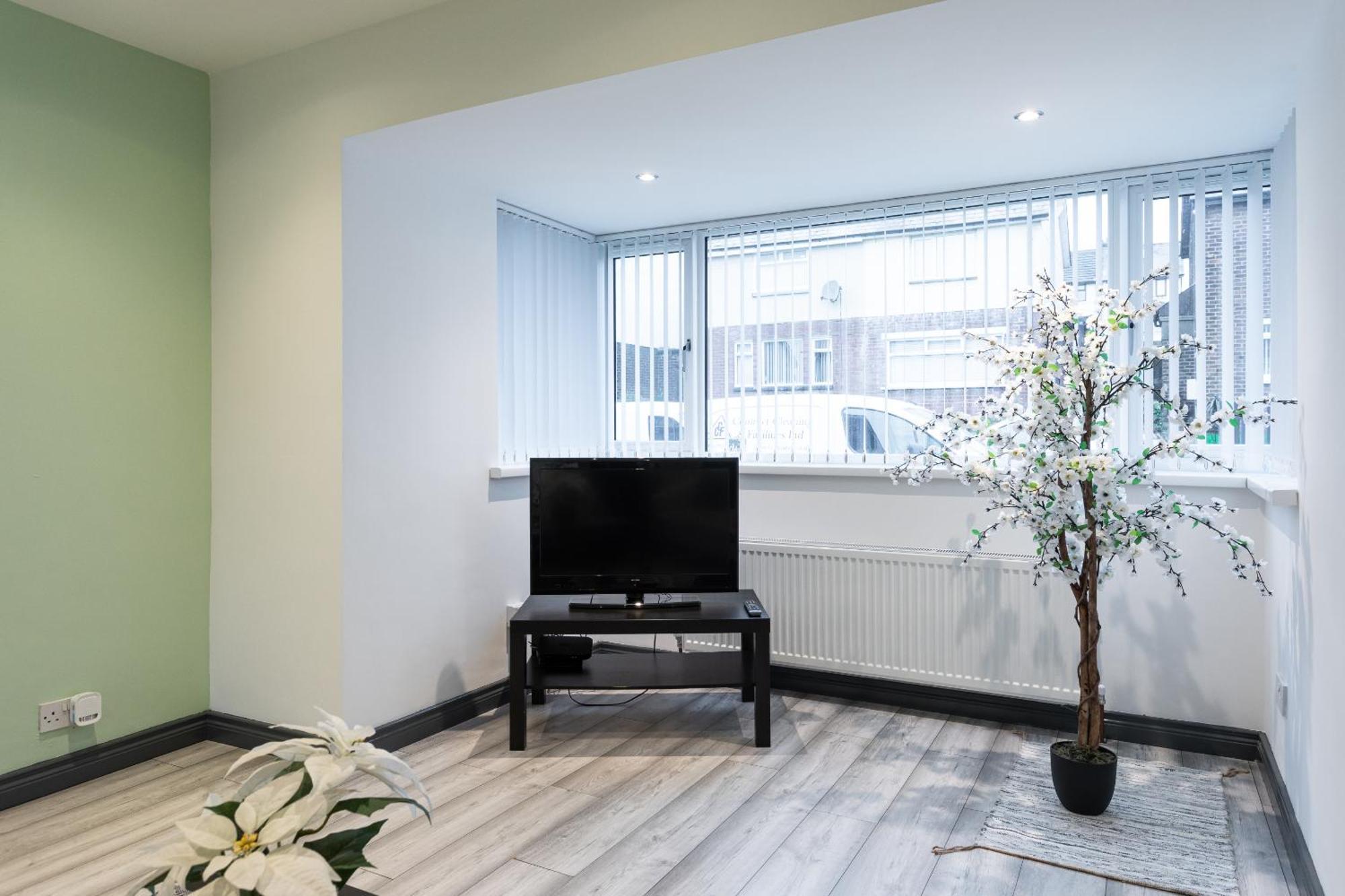 Fully Refurbished North Belfast Home 2 Exteriör bild